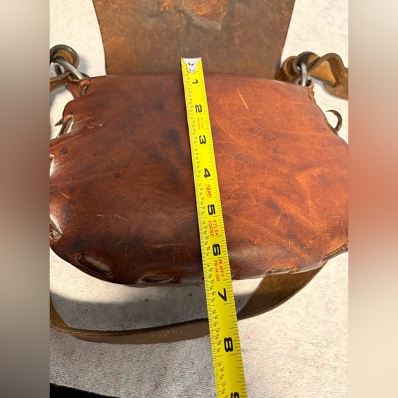 Vintage Brown Leather Shoulder Bag - Picture 11 of 12